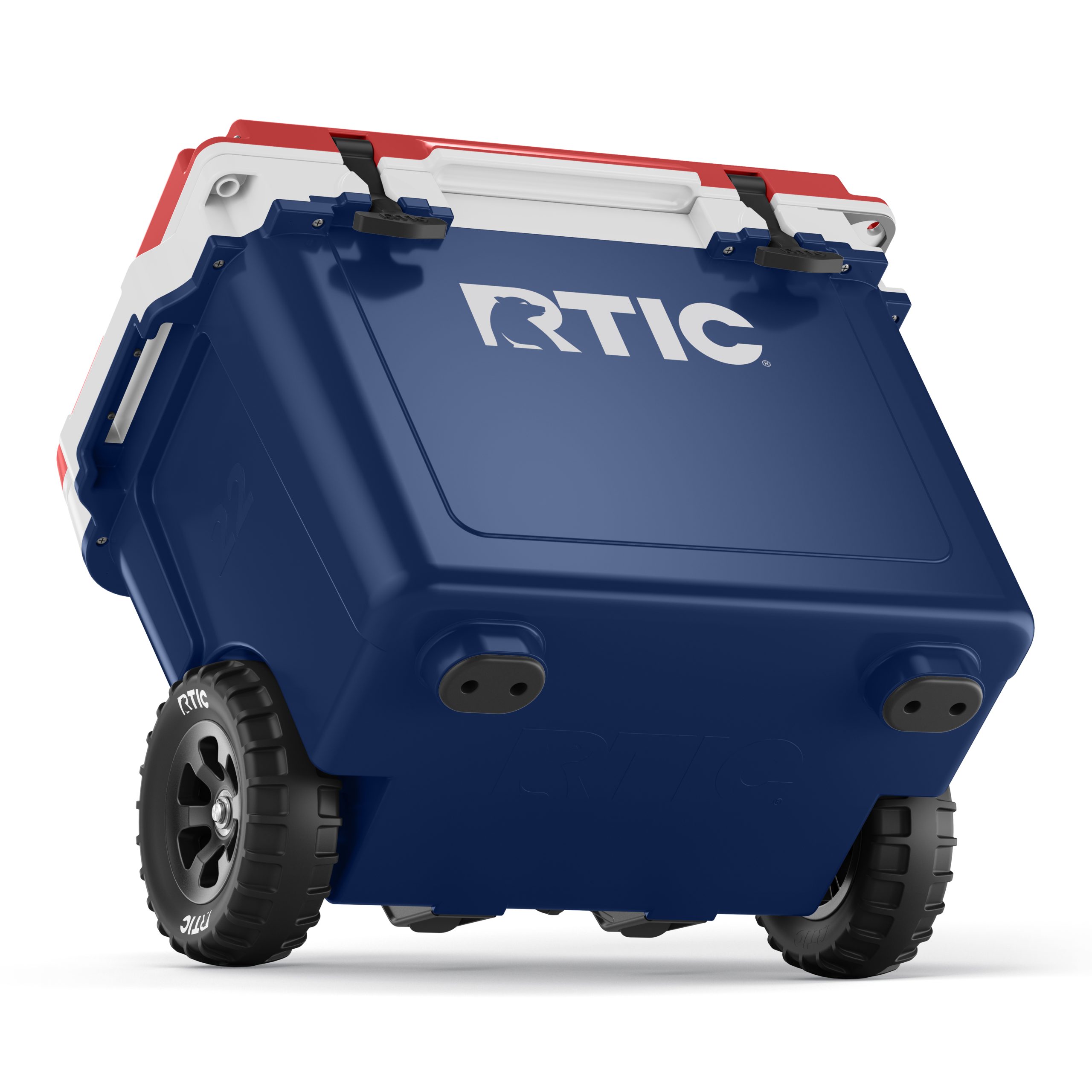 22 QT Ultra-Light Wheeled Cooler Gallery