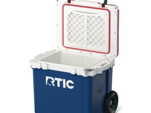 42 QT Ultra-Light Wheeled Cooler Gallery