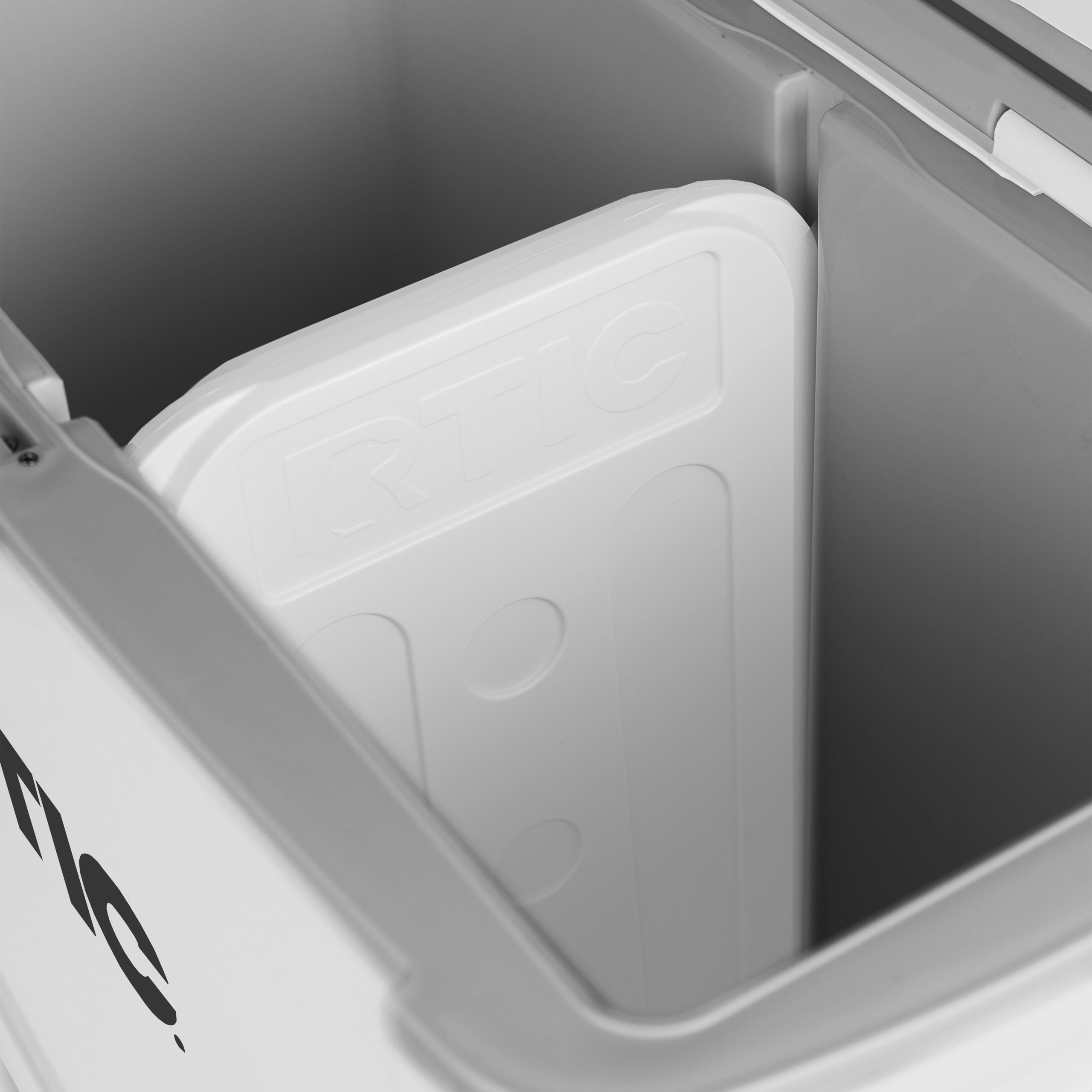 16 QT Road Trip Cooler Freezable Divider Gallery
