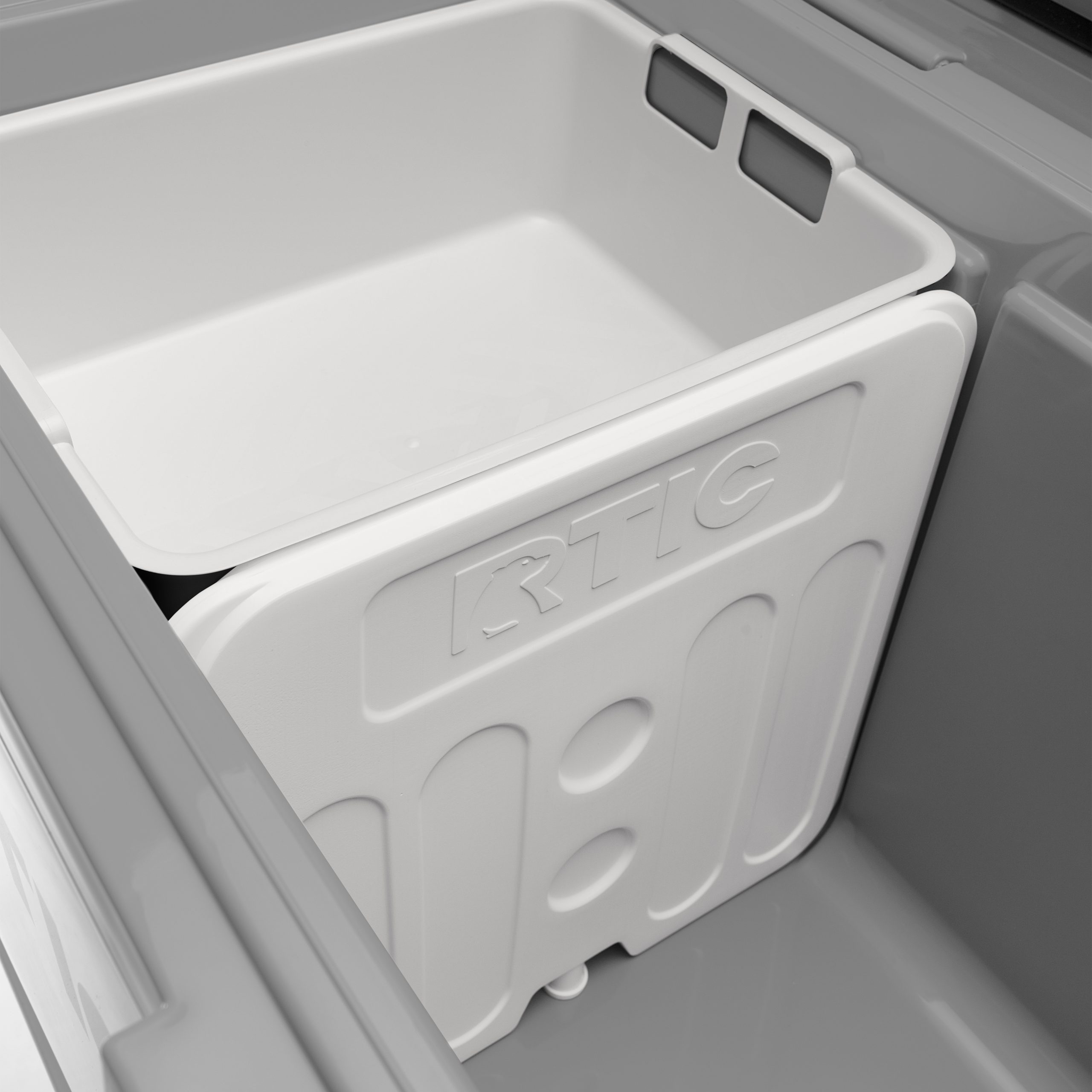 Ultra-Light Cooler Freezable Divider Gallery