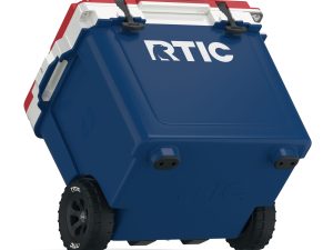42 QT Ultra-Light Wheeled Cooler Gallery
