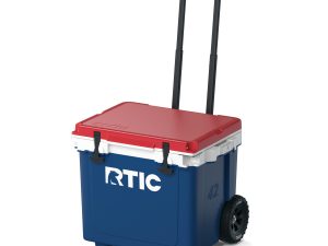 42 QT Ultra-Light Wheeled Cooler Gallery